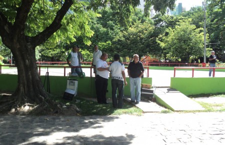 chegada de radioamadores participantes da exposição pública